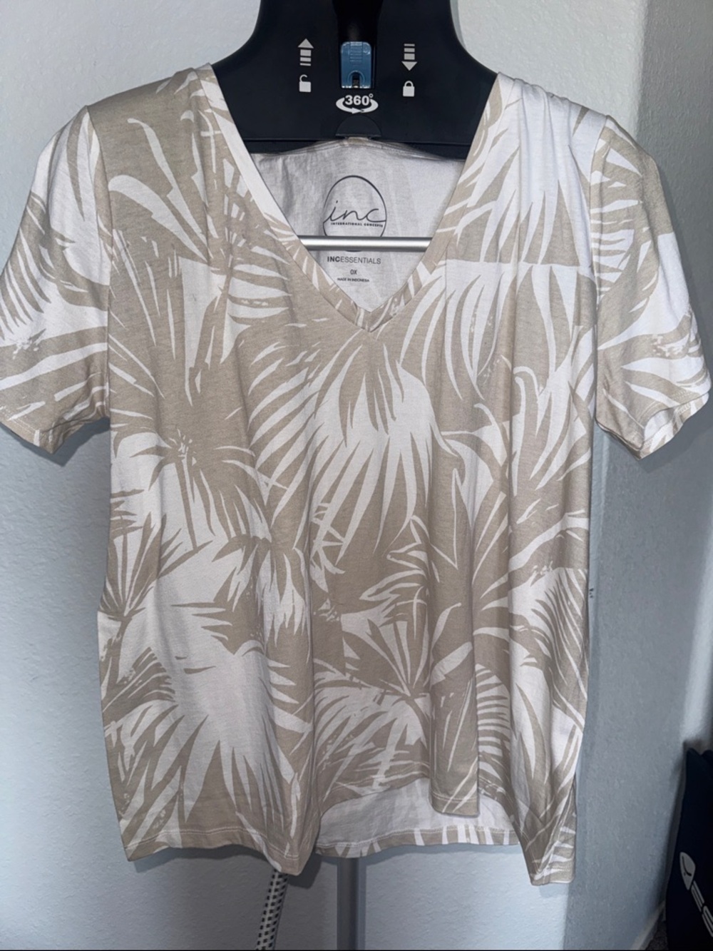 INC International Concepts Beige and White Palm-Print V-Neck Top